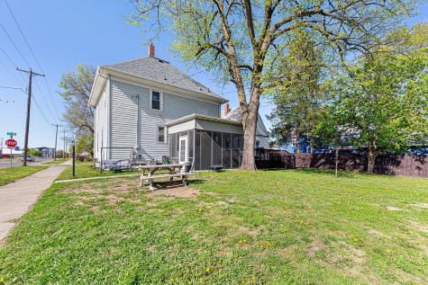 727 2nd Street NW Faribault MN 55021