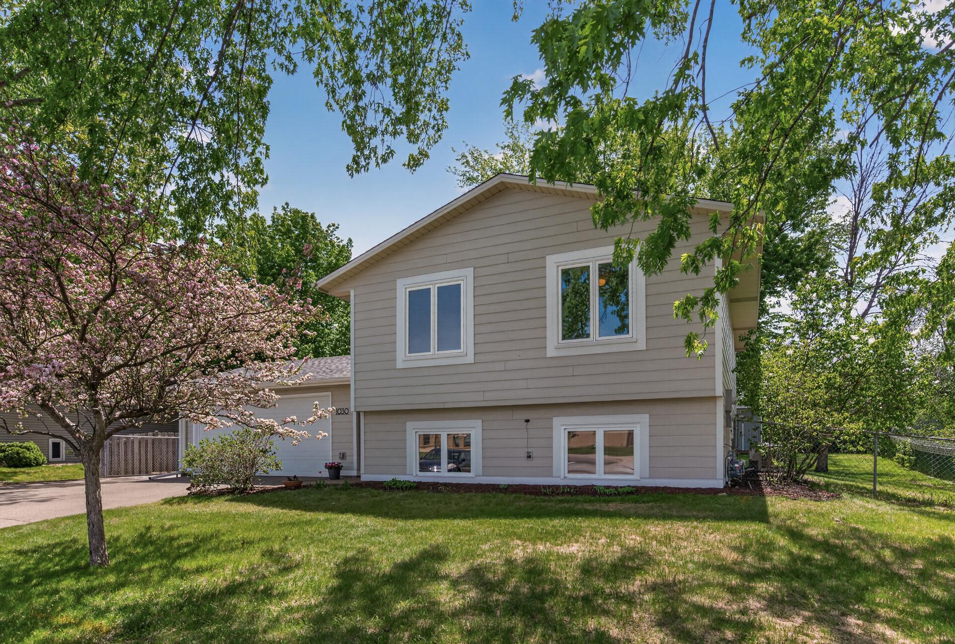 1030 Whitney Drive Apple Valley MN 55124