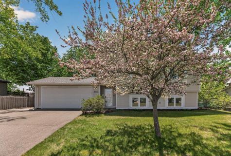 1030 Whitney Drive Apple Valley MN 55124