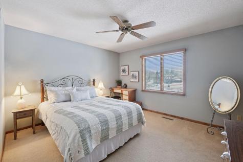 11824 Welters Way Eden Prairie MN 55347