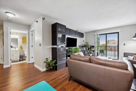 78 10th Street E Saint Paul MN 55101