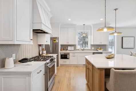 599 Harbor Court Shoreview MN 55126