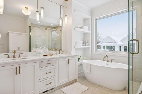599 Harbor Court Shoreview MN 55126