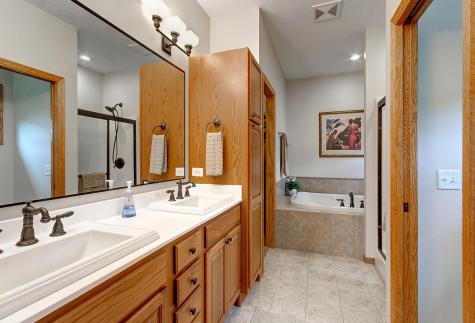 709 Carter Drive Northfield MN 55057