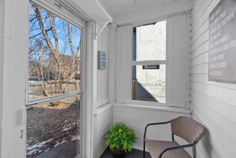 673 Jessamine Avenue E Saint Paul MN 55106