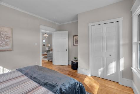 673 Jessamine Avenue E Saint Paul MN 55106