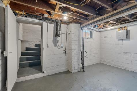 673 Jessamine Avenue E Saint Paul MN 55106