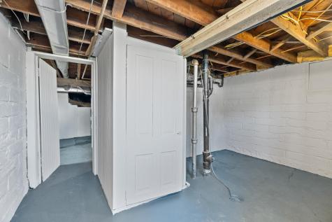 673 Jessamine Avenue E Saint Paul MN 55106