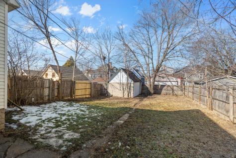 673 Jessamine Avenue E Saint Paul MN 55106