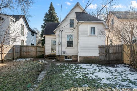 673 Jessamine Avenue E Saint Paul MN 55106