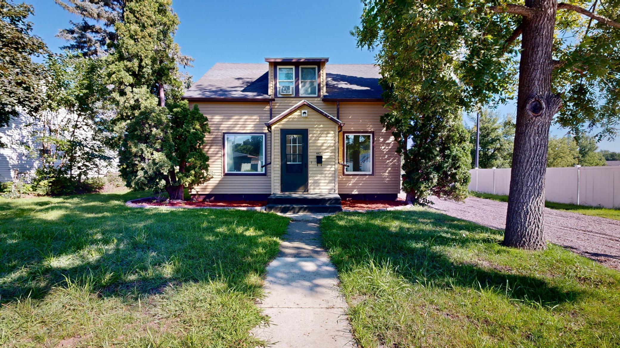 447 E Schlieman Avenue Appleton MN 56208