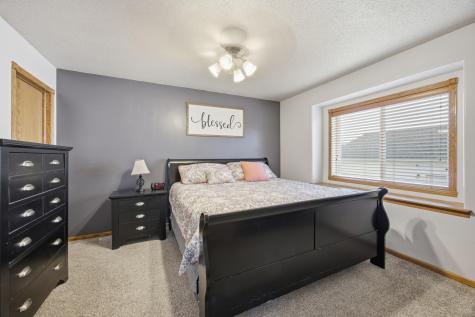 806 3rd Avenue NE Dilworth MN 56529