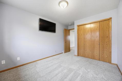 806 3rd Avenue NE Dilworth MN 56529