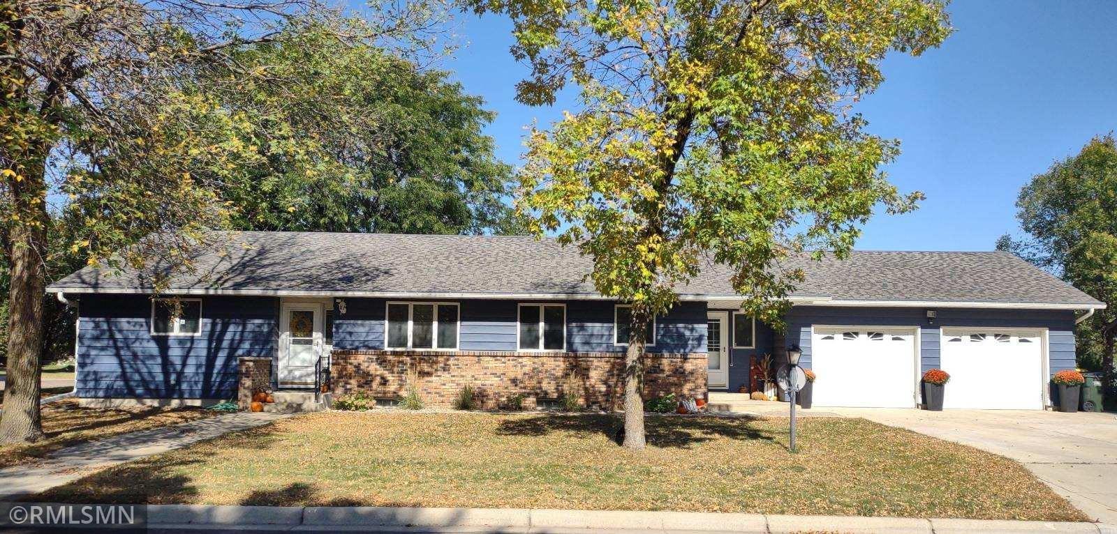 643 W Hall Avenue Buffalo Lake MN 55314