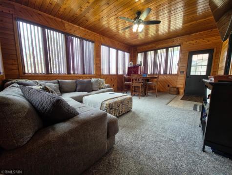 643 W Hall Avenue Buffalo Lake MN 55314