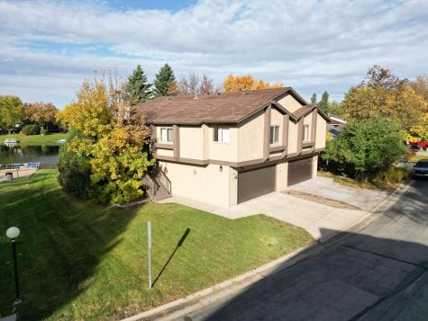 35 Fremont Drive S Fargo ND 58103