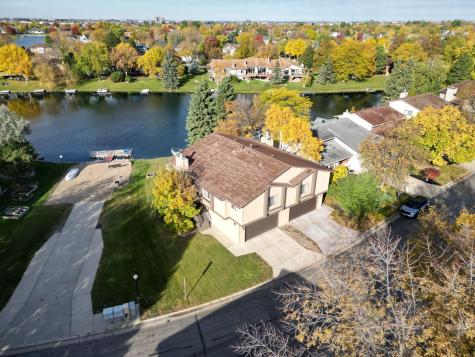 35 Fremont Drive S Fargo ND 58103