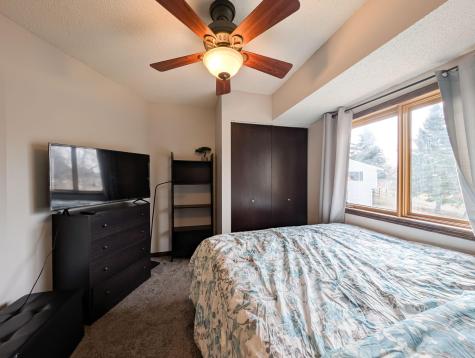 35 Fremont Drive S Fargo ND 58103