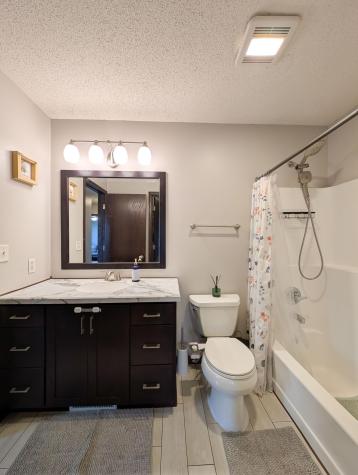 35 Fremont Drive S Fargo ND 58103