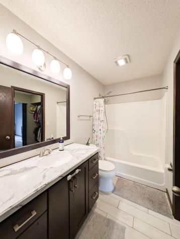 35 Fremont Drive S Fargo ND 58103
