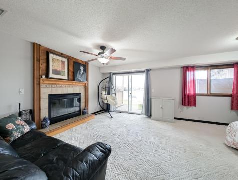 35 Fremont Drive S Fargo ND 58103