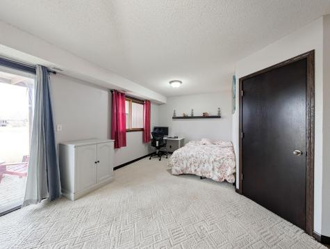 35 Fremont Drive S Fargo ND 58103