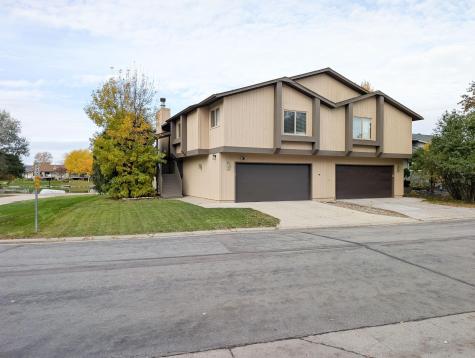 35 Fremont Drive S Fargo ND 58103