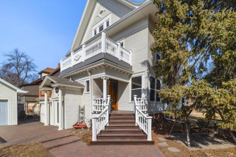 1100 3rd Avenue S Fargo ND 58103