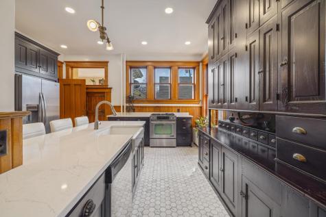 1100 3rd Avenue S Fargo ND 58103