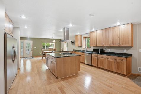 870 County Road F E Vadnais Heights MN 55127