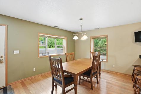 870 County Road F E Vadnais Heights MN 55127