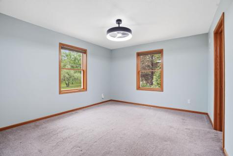 870 County Road F E Vadnais Heights MN 55127