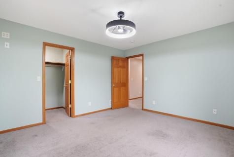 870 County Road F E Vadnais Heights MN 55127