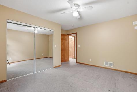870 County Road F E Vadnais Heights MN 55127