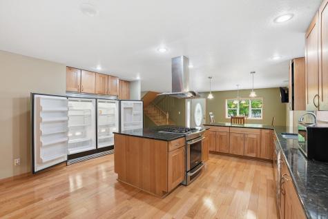 870 County Road F E Vadnais Heights MN 55127