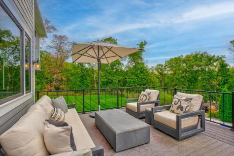 21 Cherrywood Circle North Oaks MN 55127