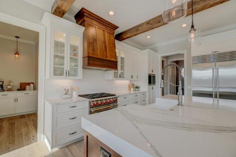 21 Cherrywood Circle North Oaks MN 55127