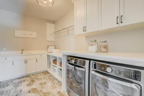 21 Cherrywood Circle North Oaks MN 55127