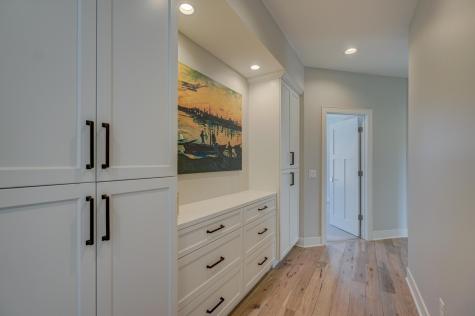 21 Cherrywood Circle North Oaks MN 55127