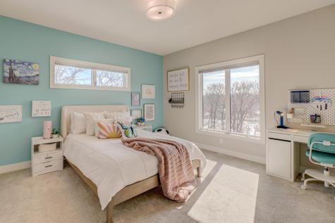 21 Cherrywood Circle North Oaks MN 55127