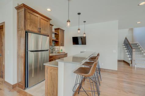 21 Cherrywood Circle North Oaks MN 55127