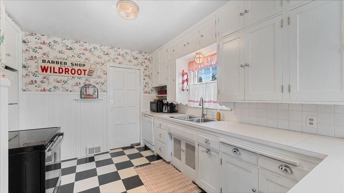 817 Maple Street Alexandria MN 56308