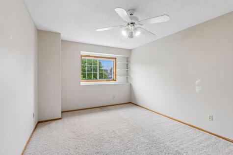518 Lovell Avenue Roseville MN 55113