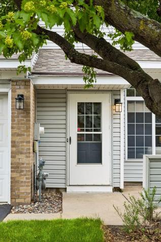 518 Lovell Avenue Roseville MN 55113
