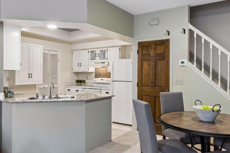 518 Lovell Avenue Roseville MN 55113