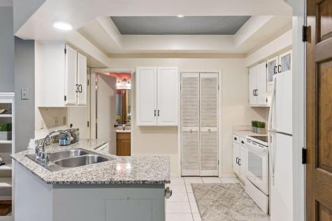 518 Lovell Avenue Roseville MN 55113