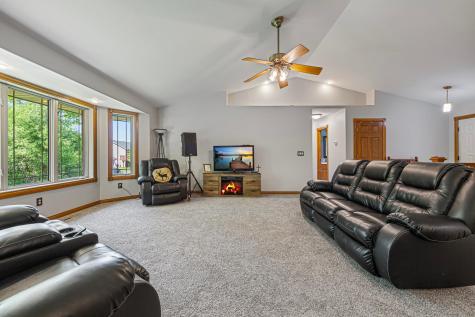 905 Brook Lane NE Owatonna MN 55060