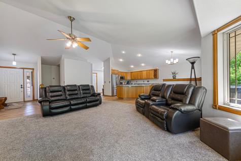 905 Brook Lane NE Owatonna MN 55060