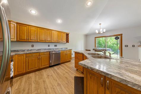905 Brook Lane NE Owatonna MN 55060