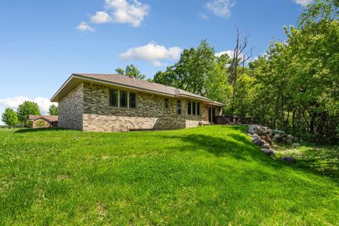905 Brook Lane NE Owatonna MN 55060